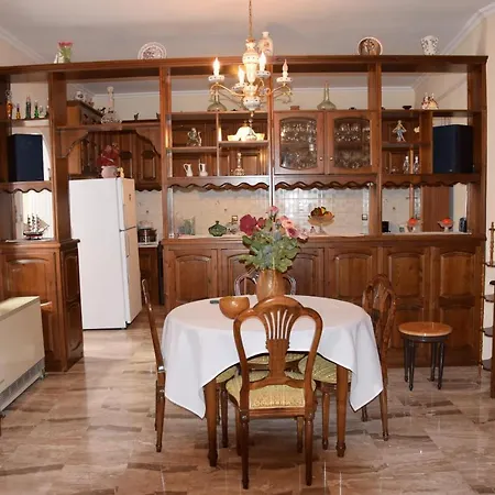 Naoussa Center Cycladic House アパート パロス島