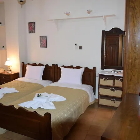 Naoussa Center Cycladic House *